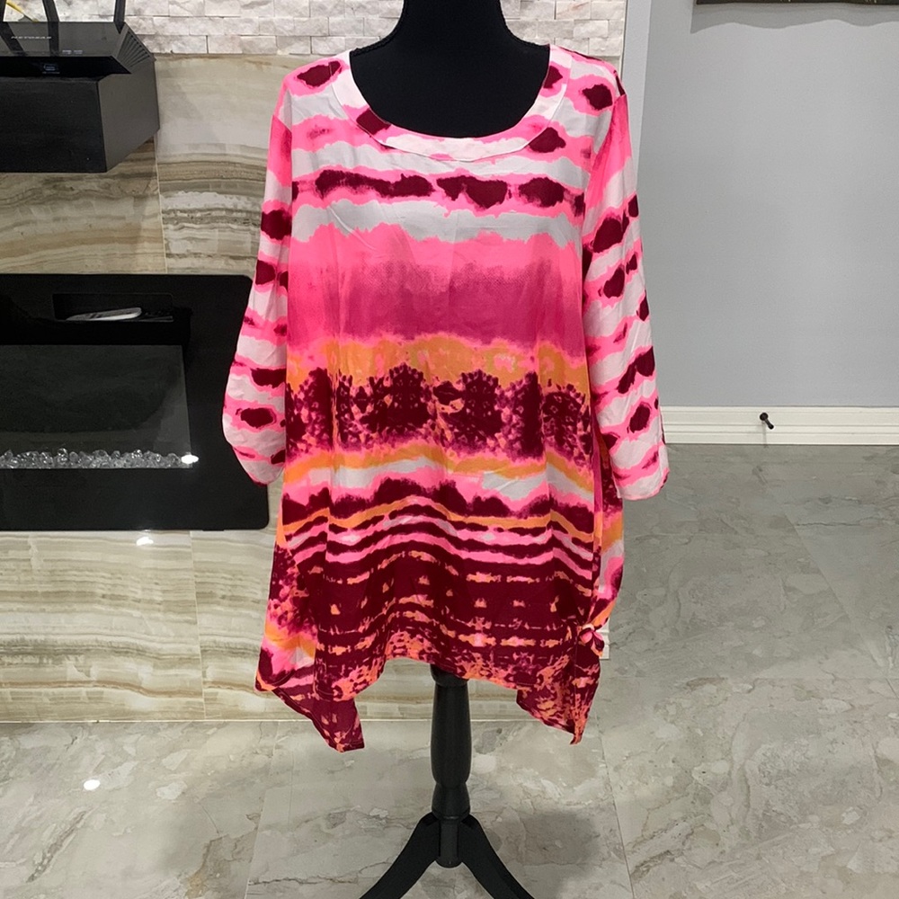 Metropolitan Cover Up. Size 1X